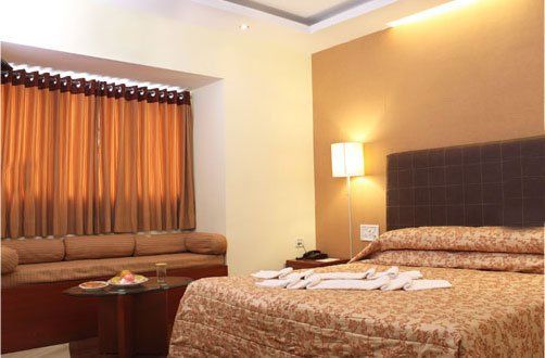 Hotel Dee Cee Manor Chennai Bagian luar foto