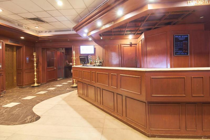 Hotel Dee Cee Manor Chennai Bagian luar foto